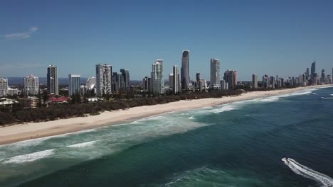 Broadbeach-Luftbild-an-der-Gold-Coast