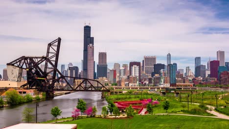 Chicago,-Illinois,-USA-Park-und-die-Skyline