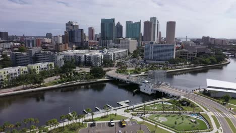 Aerial-von-Downtown-Tampa,-Florida