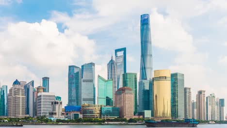 Blick-auf-die-Skyline-der-Bund-Promenade-auf-Pudong-New-Area