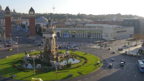 barcelona-Tag-Dachterrasse-panorama-der-Plaça-espanya-Verkehr-4-k-Spanien