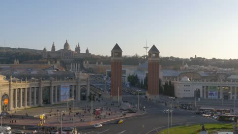 barcelona-Sonnenuntergang-placa-d\'espanya-traffic-circle-4-k-Spanien