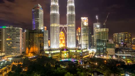 Nacht-Zeitraffer-in-Kuala-Lumpur