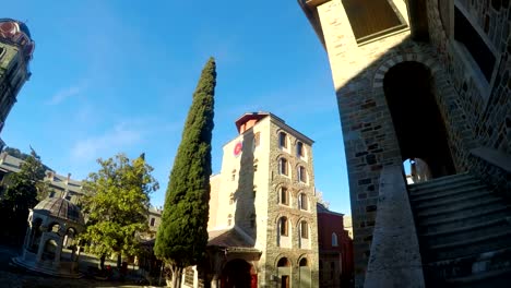 Parte-de-un-monasterio-en-montaje-Athos,-Grecia