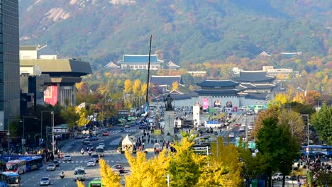 Otoño-en-la-ciudad-de-Seúl-en-el-Palacio-de-Gyeongbokgung-en-Seúl,-Corea-del-sur.