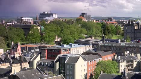 Blick-auf-die-Skyline-Stadtzentrum-von-Edinburgh,-Schottland,