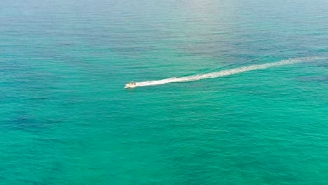 Speed-boat-on-sea