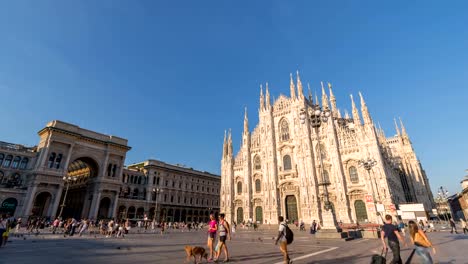 Milan-Italy-time-lapse-4K,-city-skyline-timelapse-at-Milano-Duomo-Cathedral