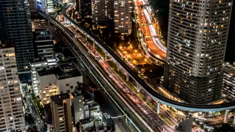 Luftaufnahme-von-Tokio-Verkehr-Zeitraffer-in-der-Nacht