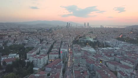 imagen-carretera-y-tráfico-en-el-atardecer,-drone,-carretera,-tráfico,-izmir,-puesta-de-sol