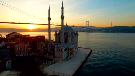 Mezquita-Ortakoy-Turquía