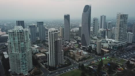 Broadbeach-aerial-Video-an-der-Gold-Coast-bei-Sonnenuntergang