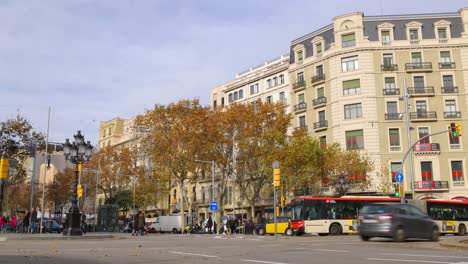 barcelona-sun-light-Verkehr-Kreuzung-4-k-Spanien