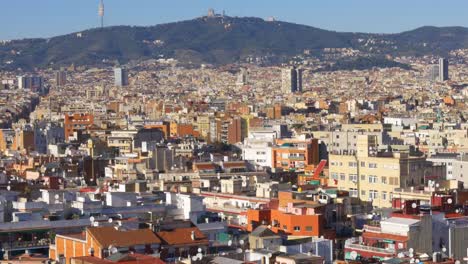 Día-de-sol-centro-de-la-ciudad-de-barcelona-panorama-4-k,-España