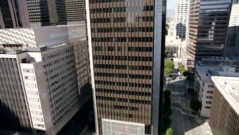 Hochhaus-Glas-Bürogebäude-downtown-Los-Angeles.-4K