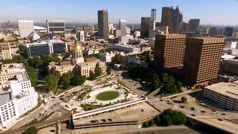 Atlanta-Georgia-Rush-Hour-Traffic-Dämmerung-Innenstadt-Stadt-Skyline