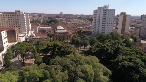 Antena-ciudad-vista-de-Ribeirao-Preto,-Sao-Paulo,-Brasil