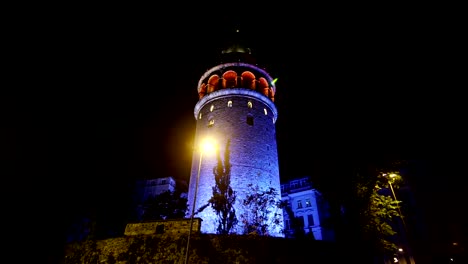 Vista-de-noche-de-la-torre-de-Gálata