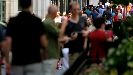 Traffic-and-crowds-of-multi-ethnic-people-USA