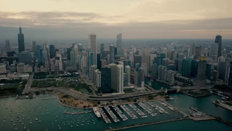 Chicago---vista-aérea-de-la-Bahía-al-atardecer