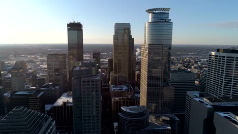 Centro-de-la-ciudad-de-Minneapolis-aérea-Skyline