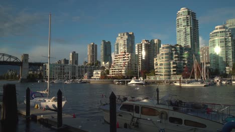 Isla-de-Granville-y-Yaletown-de-Vancouver-UHD-de-4-K