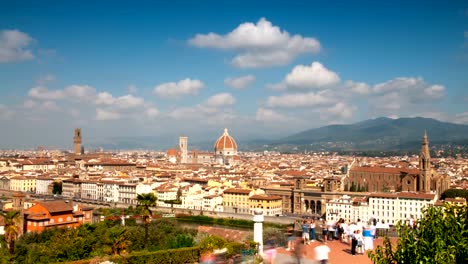 Stadtbild-von-Florenz-vom-Piazzale-Michelangelo-aus-gesehen.-Zeitraffer,-UHD-Video