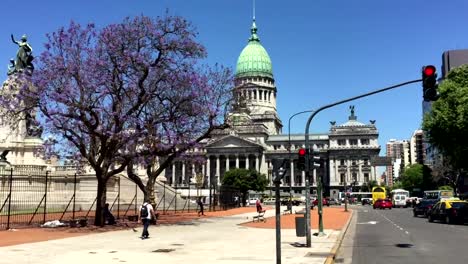 Argentinian-Congress-building-street-view