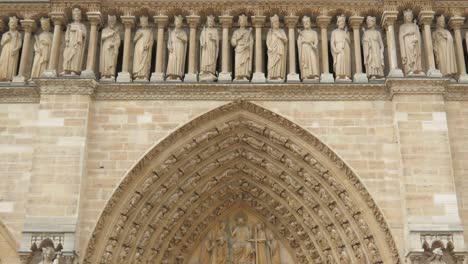 Catedral-de-Notre-Dame-de-París,-Francia