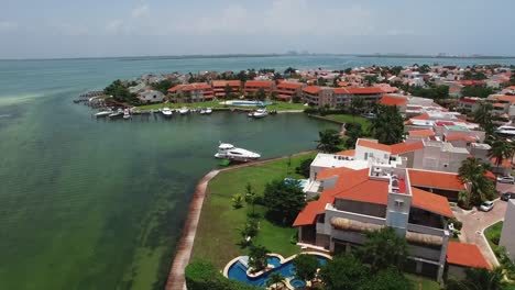 Imágenes-aéreas-de-Cancún-México