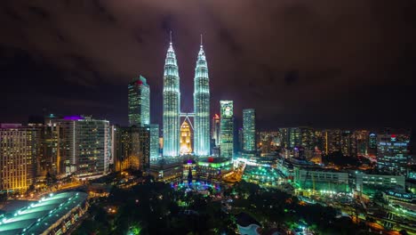 Kuala-Lumpur-berühmten-Nachtlicht-block-4-k-Zeit-verfallen-malaysia