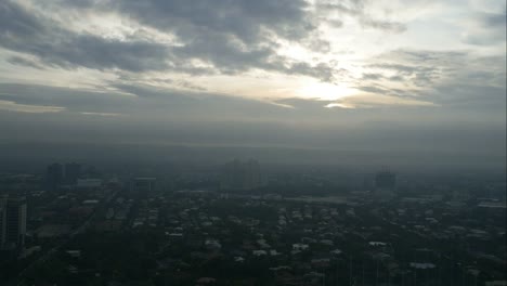 Lapso-de-tiempo-del-paisaje-urbano-en-Manila