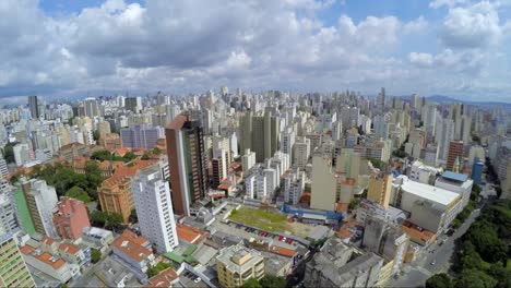 Flying-Over-Minhocao-Viaduct,-São-Paulo,-Brazil