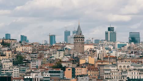 Torre-de-Gálata-y-apartamentos-del-distrito-de-Beyoglu,-Estambul,-Turquía