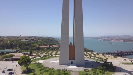 ciudad-de-Lisboa-Portugal-día-soleado-Cristo-Rey-panorama-aéreo-famoso-monumento-4k