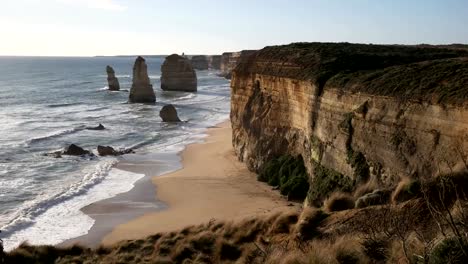 afternoon-view-of-the-high-cliffs-at-the-twelve-apostles