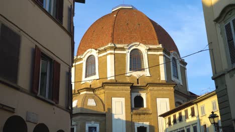 Florence,-Tuscany,-Italy.-View-of-the-cupola-of-the-Medici-Chapel-close-up