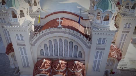 Aerial-view-of-St-Andrew's-Cathedral-in-Patras,-Greece.