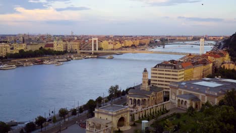 Puente-Erzsebet-en-Budapest