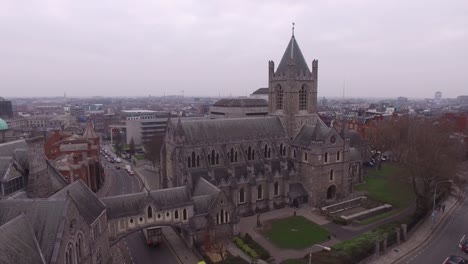 Aerial-Drone-Shot-of-the-Christ-Church-Lowering-to-Street-Level