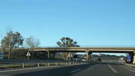 Fahren-auf-der-spanischen-Autobahn