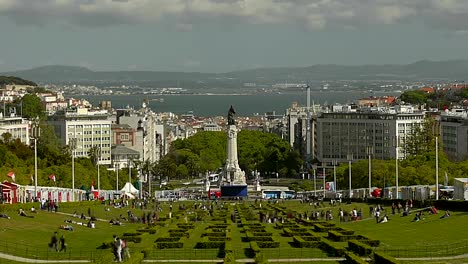 Gente-en-el-parque-TimeLapse