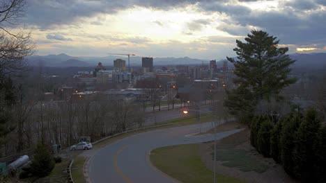Sonnenuntergang-Zeitraffer-von-Asheville,-NC