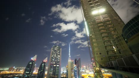 4-k-time-lapse-desde-el-último-piso-de-la-noche-de-dubai