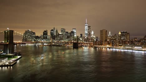 night-light-brooklyn-bridge-panorama-4k-time-lapse
