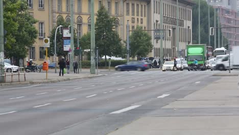 Autos-an-der-Ampel