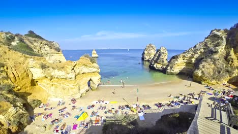 Beautiful-beach-Praia-do-Camilo,-Lagos-city,-Algarve,-Portugal