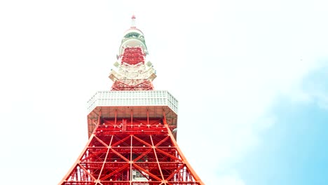 Time-lapse-of-Tokyo-tower-in-blue-sky