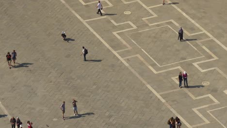 italy-venice-sunny-day-san-marco-crowded-square-campanile-view-point-panorama-4k