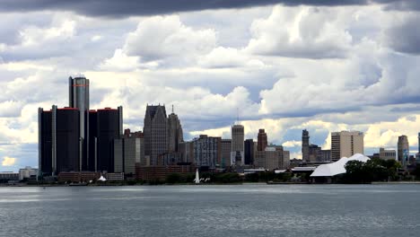 Skyline-de-Detroit-de-Belle-Isle-en-la-oscuridad